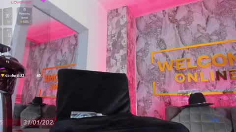 Denise Villareal  online show from January 31, 2025, 10:21 pm