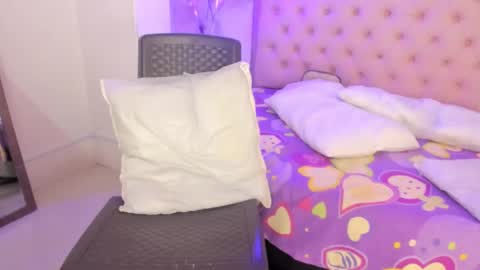denisse_logan online show from February 20, 2026, 6:26 am