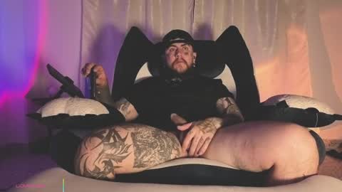 Oliver online show from April 22, 2026, 3:53 am