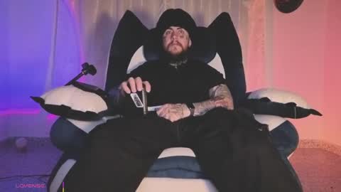 Oliver online show from April 27, 2026, 3:15 am