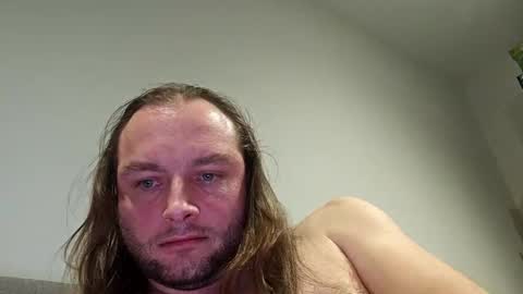 Snapshot of dennis210586 chatting on December 2, 2024, 12:19 am dennis210586 online show from December 2, 2024, 12:19 am