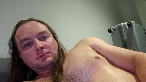 Snapshot of dennis210586 chatting on January 6, 2025, 1:09 am dennis210586 online show from January 6, 2025, 1:09 am