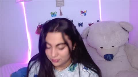 Snapshot of dennis_love_ chatting on May 31, 2026, 3:58 am rosse online show from May 31, 2026, 3:58 am
