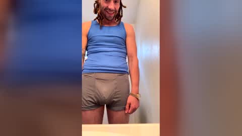 deno44 online show from April 12, 2026, 9:42 pm