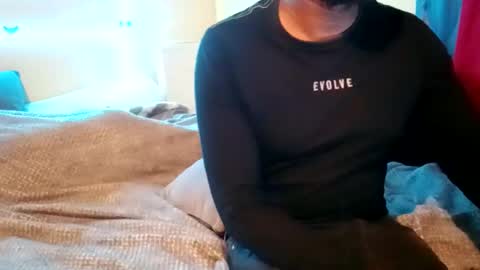 Snapshot of dentzo chatting on March 1, 2025, 11:47 pm mastER blACK online show from March 1, 2025, 11:47 pm