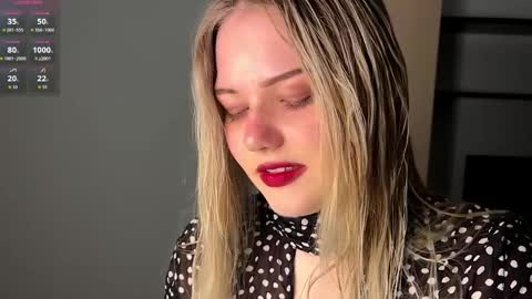 Luna online show from April 2, 2026, 4:04 pm