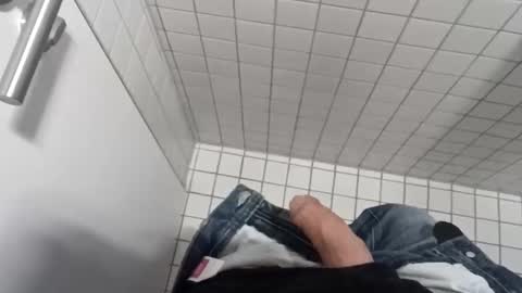 Snapshot of der_wanderer12 chatting on February 23, 2026, 6:55 am der_wanderer12 online show from February 23, 2026, 6:55 am