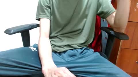 dereck online show from December 20, 2025, 9:27 am