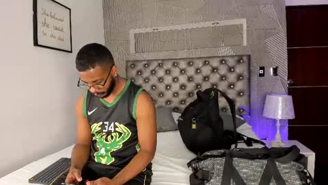 Snapshot of dereckandjake chatting on July 11, 2026, 12:19 pm Dereck and Jake online show from July 11, 2026, 12:19 pm