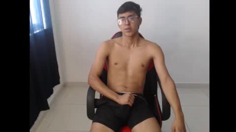 Derek online show from September 20, 2025, 8:32 pm