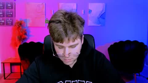 derek_hawk_ online show from March 22, 2026, 9:45 am