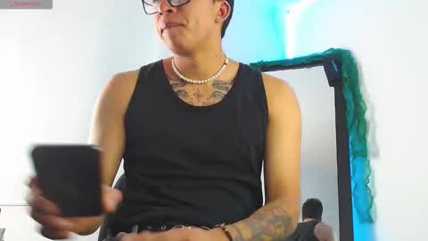 Derek online show from January 5, 2026, 7:06 pm