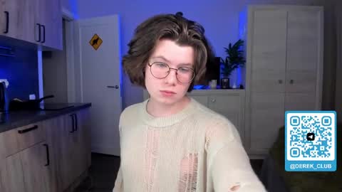 Derek online show from June 3, 2026, 9:42 pm