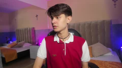 derek_sinn online show from April 13, 2026, 7:52 pm