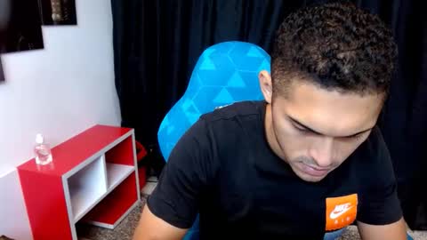 D E R E K online show from December 21, 2025, 12:56 pm