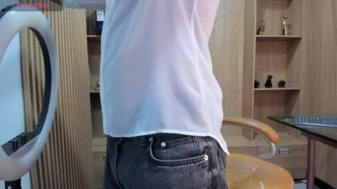 derek_voss online show from June 1, 2026, 12:07 pm