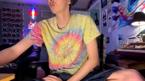 derekdings online show from November 3, 2025, 1:45 pm