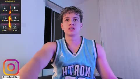 Snapshot of derekolsen_ chatting on September 23, 2025, 2:14 am Derek IG Derekolsen2024 online show from September 23, 2025, 2:14 am