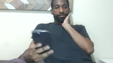 Snapshot of derekthetruth2 chatting on May 10, 2026, 2:17 am derekthetruth2 online show from May 10, 2026, 2:17 am