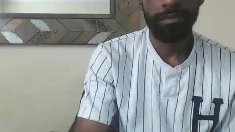 Snapshot of derekthetruth2 chatting on May 17, 2026, 5:09 pm derekthetruth2 online show from May 17, 2026, 5:09 pm