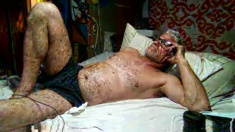 derick1961 online show from November 28, 2025, 2:14 am