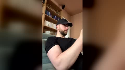 Snapshot of derkleinerabauke chatting on April 20, 2026, 4:10 pm derkleinerabauke online show from April 20, 2026, 4:10 pm
