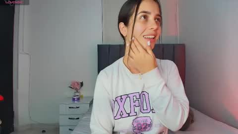 derly_cuervo703031 online show from October 27, 2025, 4:33 pm