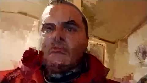 Snapshot of derrickagain chatting on January 8, 2025, 4:55 am Beeasy online show from January 8, 2025, 4:55 am