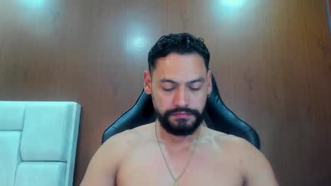 DerryBigger CM online show from September 25, 2025, 6:33 pm