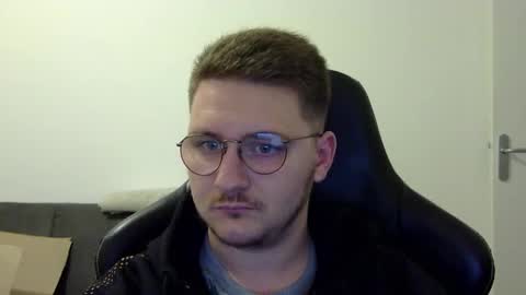 dervechi online show from October 5, 2025, 11:19 am