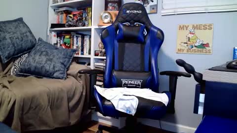 D K online show from December 4, 2025, 2:21 am