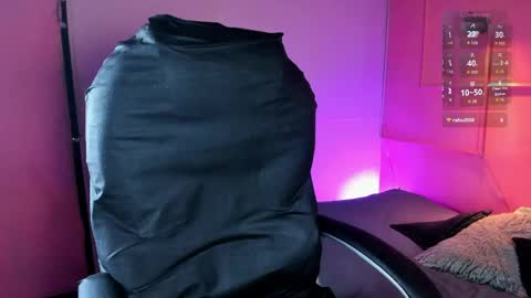 Snapshot of desi_latin chatting on April 29, 2026, 8:37 pm NTMY guys im a kinda desi from Medellin online show from April 29, 2026, 8:37 pm