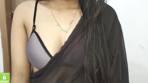 Snapshot of desicoupleshow chatting on January 28, 2025, 8:14 am Eva and Adam online show from January 28, 2025, 8:14 am