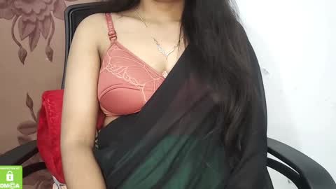 Snapshot of desicoupleshow chatting on February 14, 2025, 5:14 pm Eva and Adam online show from February 14, 2025, 5:14 pm