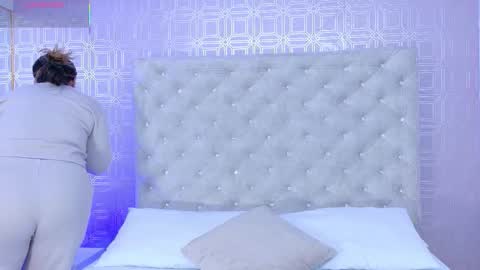 Sara Desire online show from September 14, 2025, 12:15 pm