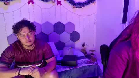 TORI AND MR. BEAR online show from December 1, 2025, 6:24 pm