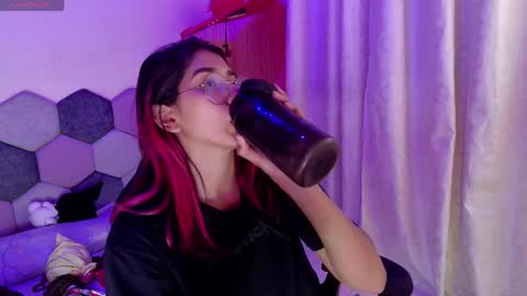 TORI AND MR. BEAR online show from April 2, 2026, 1:53 pm