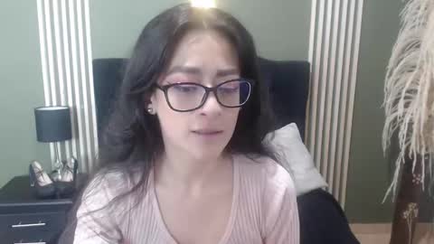 Snapshot of desiring__angel chatting on January 14, 2025, 11:42 am Desiring Angel online show from January 14, 2025, 11:42 am