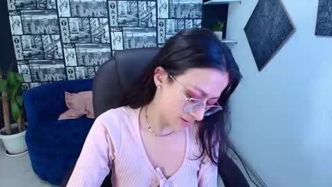 Desiring Angel online show from December 1, 2025, 6:29 am