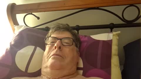 Desmon1958 online show from January 9, 2026, 8:32 pm