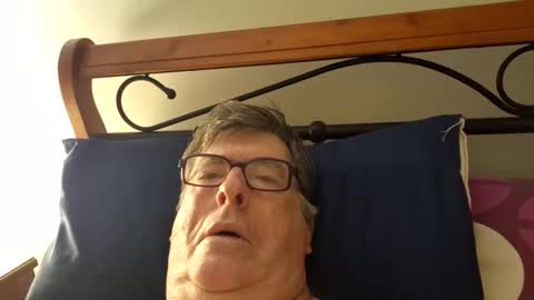 Snapshot of desmon1958 chatting on February 4, 2026, 7:42 pm Desmon1958 online show from February 4, 2026, 7:42 pm