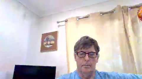 Snapshot of desmon1958 chatting on February 9, 2026, 6:50 am Desmon1958 online show from February 9, 2026, 6:50 am