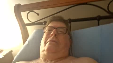 Snapshot of desmon1958 chatting on March 1, 2026, 6:43 pm Desmon1958 online show from March 1, 2026, 6:43 pm