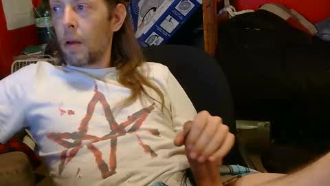Snapshot of desolation2012 chatting on April 18, 2026, 5:11 am desolation2012 online show from April 18, 2026, 5:11 am