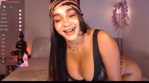 Destinne Mill online show from March 22, 2026, 11:24 am