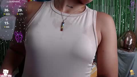 Snapshot of destinyhills_ chatting on March 4, 2025, 12:01 pm Destiny online show from March 4, 2025, 12:01 pm