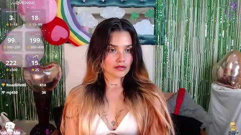 Snapshot of destinyhills_ chatting on March 6, 2025, 6:16 pm Destiny online show from March 6, 2025, 6:16 pm