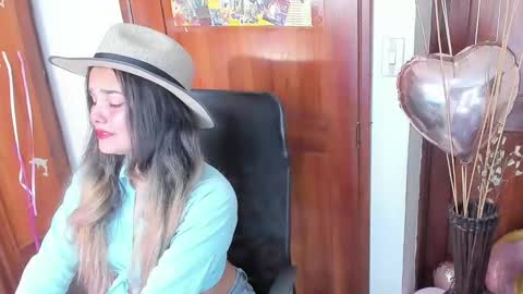 Snapshot of destinyhills_ chatting on September 12, 2025, 1:49 am Destiny online show from September 12, 2025, 1:49 am