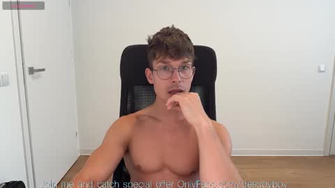 Snapshot of destroy_boy chatting on October 6, 2025, 8:23 am INSTAGRAM justmichaelross online show from October 6, 2025, 8:23 am