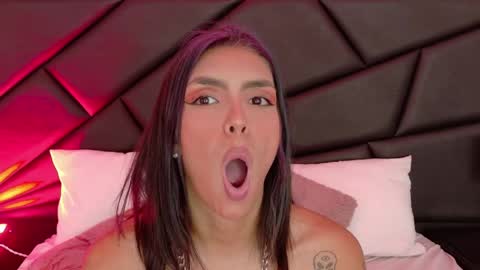 DEUX online show from April 11, 2026, 4:17 am